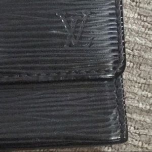 LV six key holder